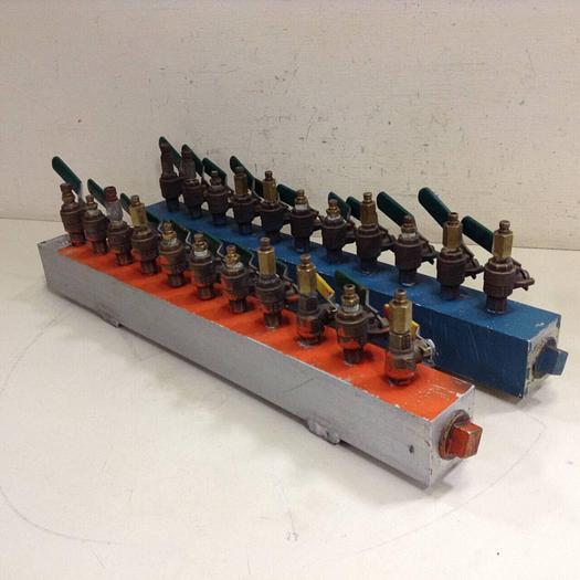 Used GENERIC Manifold Block & Valves MANIFOLD821 #77821