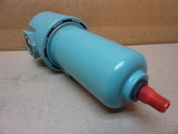 Used WILKERSON Particulate Filter F16-04-FMOB   B97 #31212