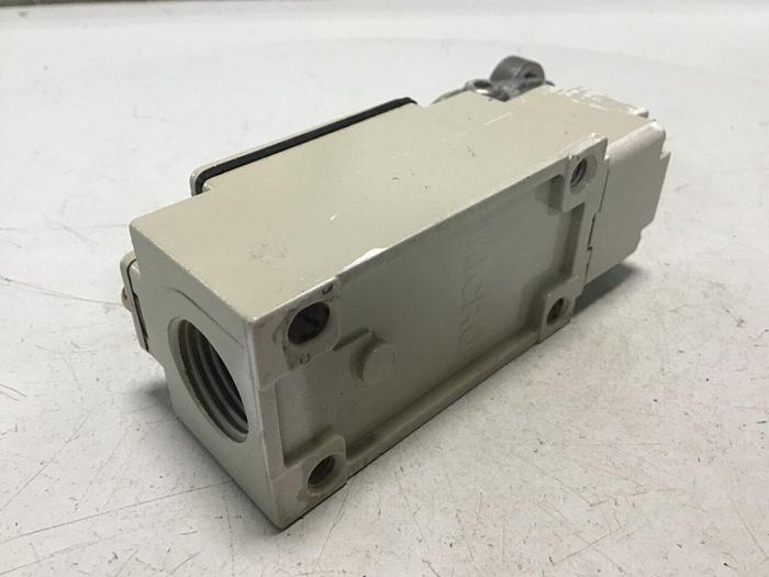 Used YAMATAKE Limit Switch LJA10-11A21N-003 #121745