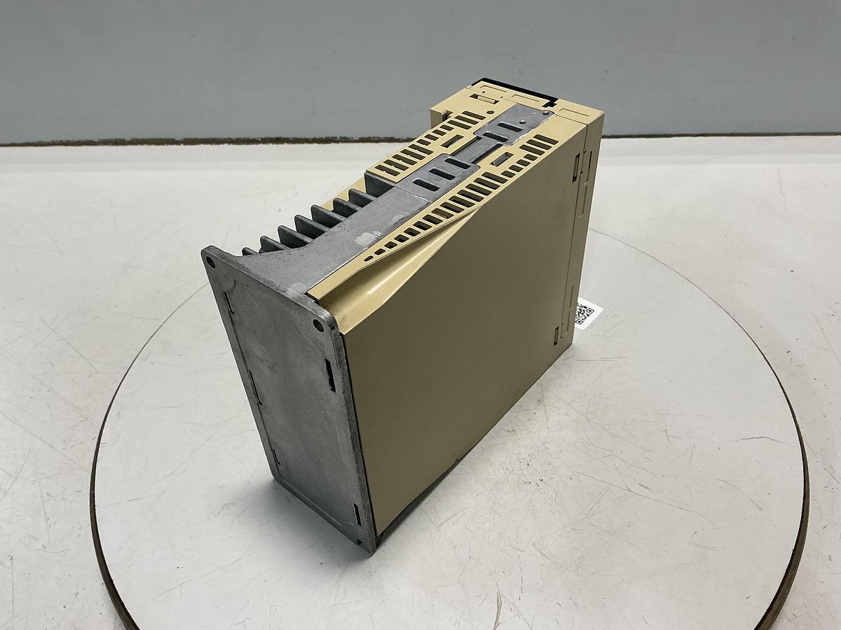Used YASKAWA SGDS-08A12AY27