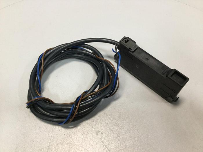 Used OMRON Photoelectric Sensor E3X-NA11 #103471