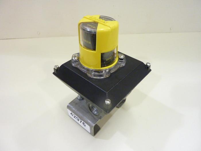 Used WESTLOCK Dual Display Monitor 9044N #42976