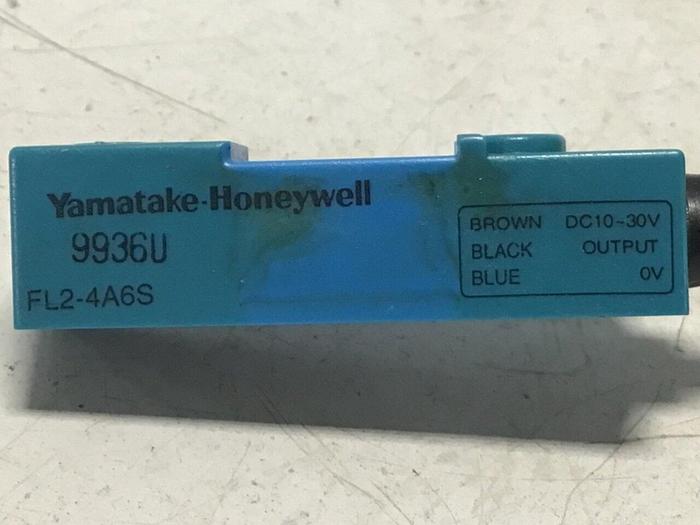 Used YAMATAKE Proximity Switch FL2-4A6S #128229