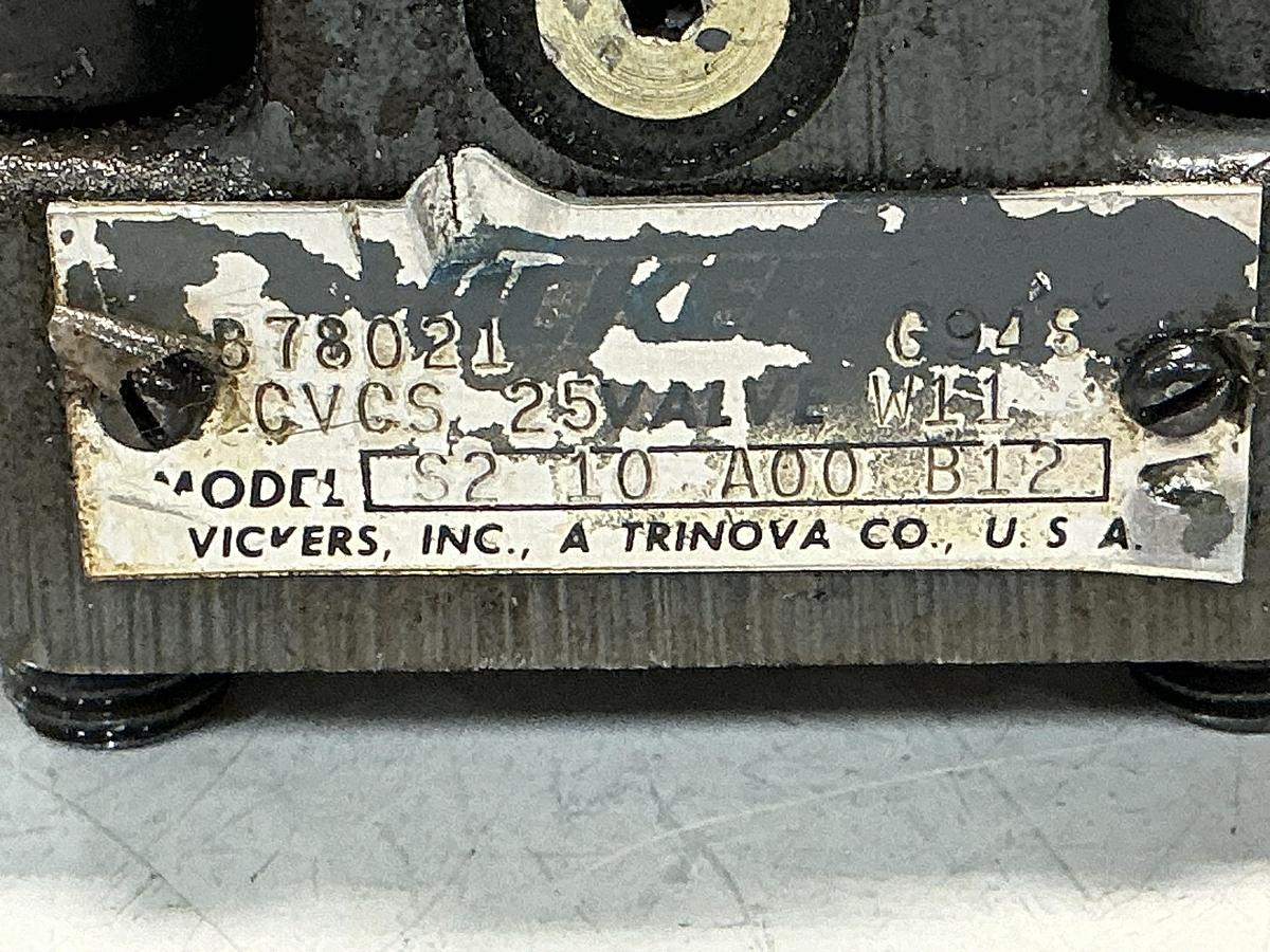 Used VICKERS DG4V-3-2A-M-U-HL7-60