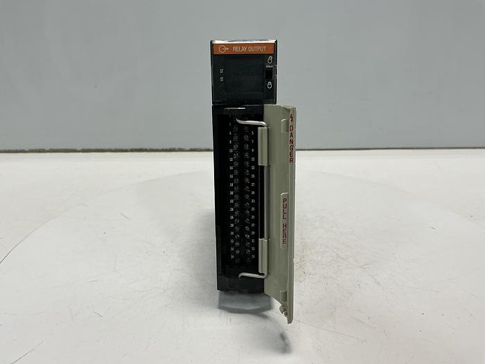 Used ALLEN BRADLEY 1756-OW15I SERIES A