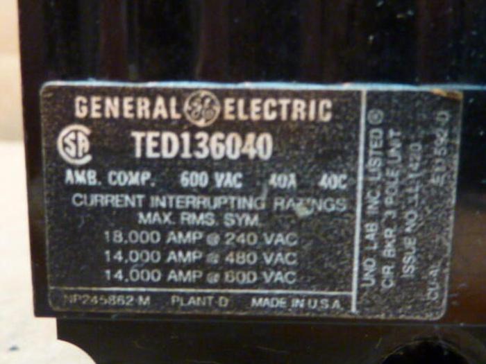 Used GENERAL ELECTRIC / GE 40 Amp Industrial Circuit Breaker TED136040 #34586