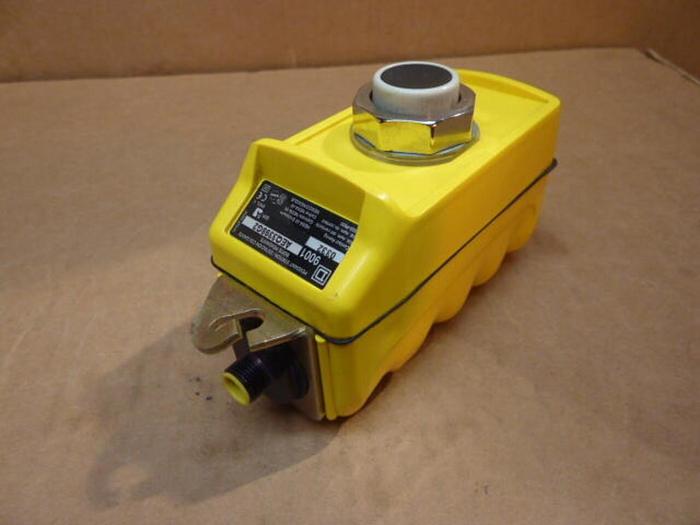 Used SQUARE D Push Button 9001-AEQ3398G2 #32504