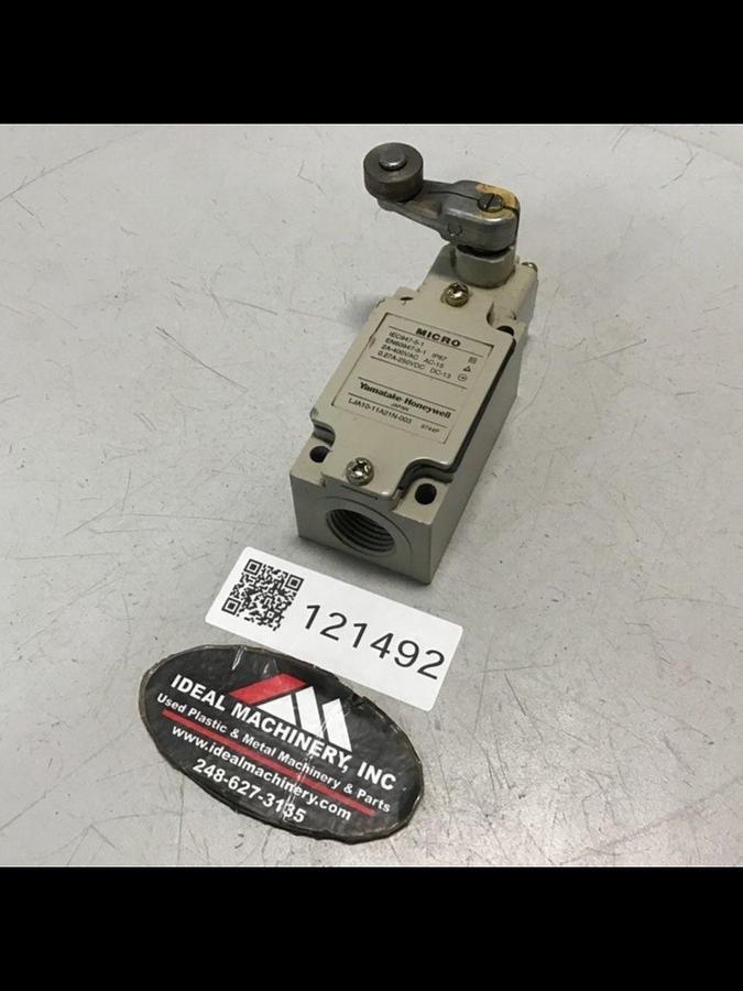 Used YAMATAKE Limit Switch LJA10-11A21N-003 #121492