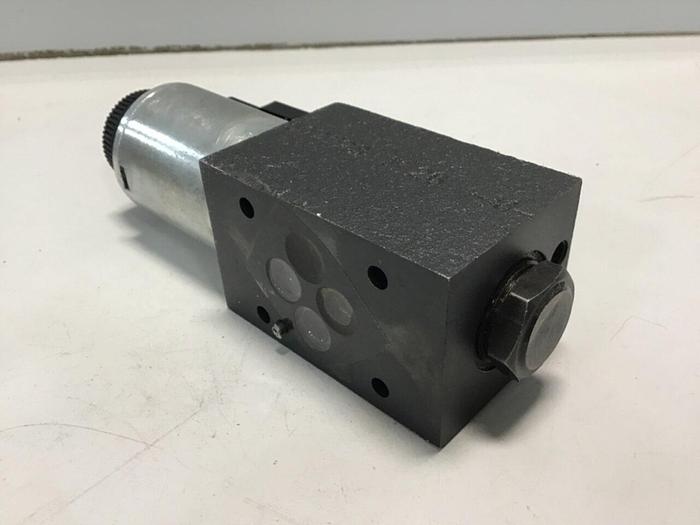 Used VICKERS Valve DG4V3S2ALMUHL760EN490 Used