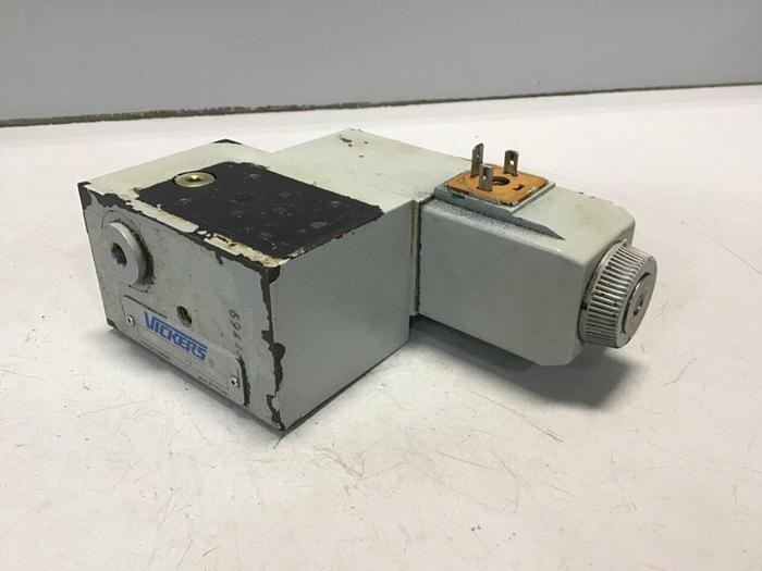 Used VICKERS Valve DG4V37AMUH760 #137998