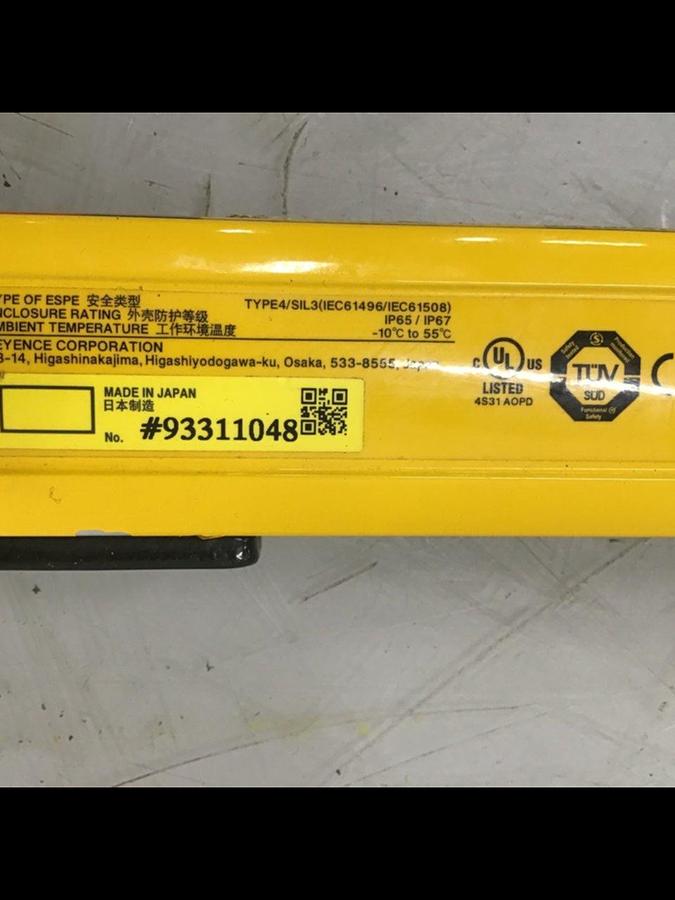 Used KEYENCE CORP Light Curtain GL-R72H-T USED