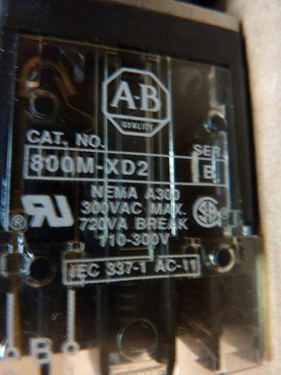 Used ALLEN BRADLEY Push Button 800MB-X0 YELLOW #38190