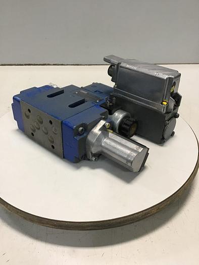 Used REXROTH  SERVO Valve Z4WE6X25731/EG24N9K4/V/60 USED