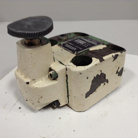 Used VICKERS Relief Valve CG06C40S111 #89933