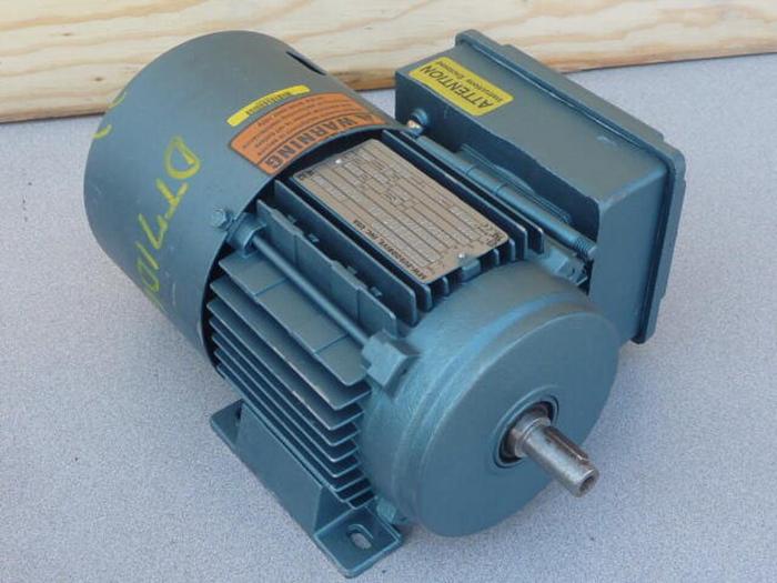 Used SEW EURODRIVE .33 HP Motor DT71D6BMG05HR Used