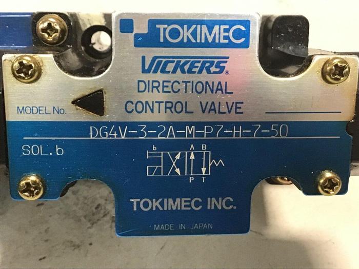 Used VICKERS Directional Control Valve DG4V-3-2A-M-P7-H-7-50 #142071