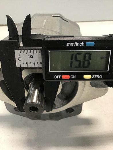 Used REXROTH Hydraulic Gear Pump SNP2/11 D C106/3M #133283