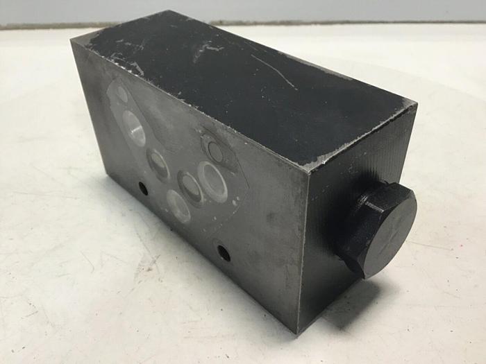 Used VICKERS Pilot Operated Check Valve DGMPC-5-ABK-BAK-30 #132109