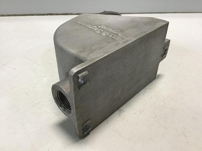 Used PASS & SEYMOUR Receptacle PS420R7-W #137977