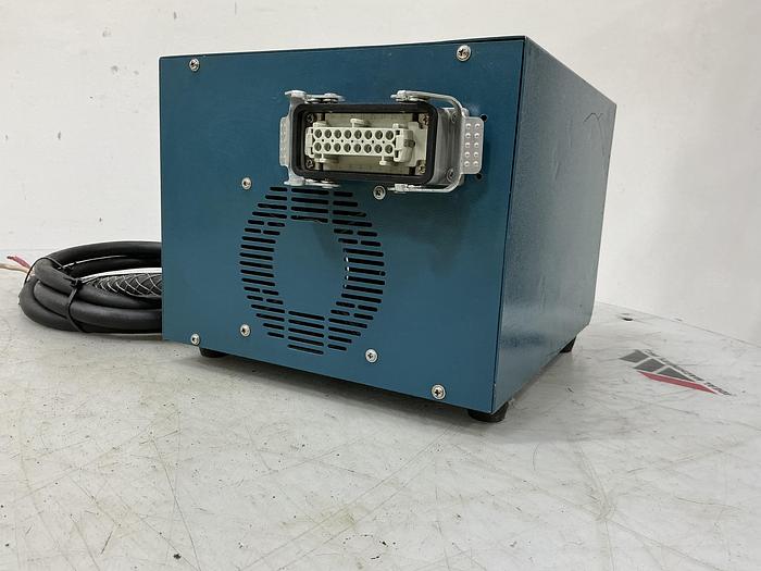 Used METAL FABRICATOR 3 ZONE HOT RUNNER