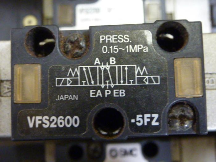Used SMC Control Block w/ Valves VFS2100-F5Z #60109
