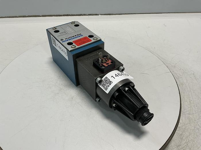 Used MANNESMANN REXROTH 4WRE 10 EA64-14/24K4/V-468