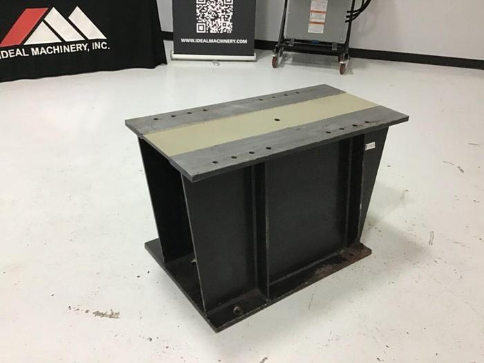 Used SEPRO Robot Stand 32X22 ROBOT STAND #139076