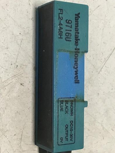 Used YAMATAKE Proximity Switch FL2-4A6H #128261