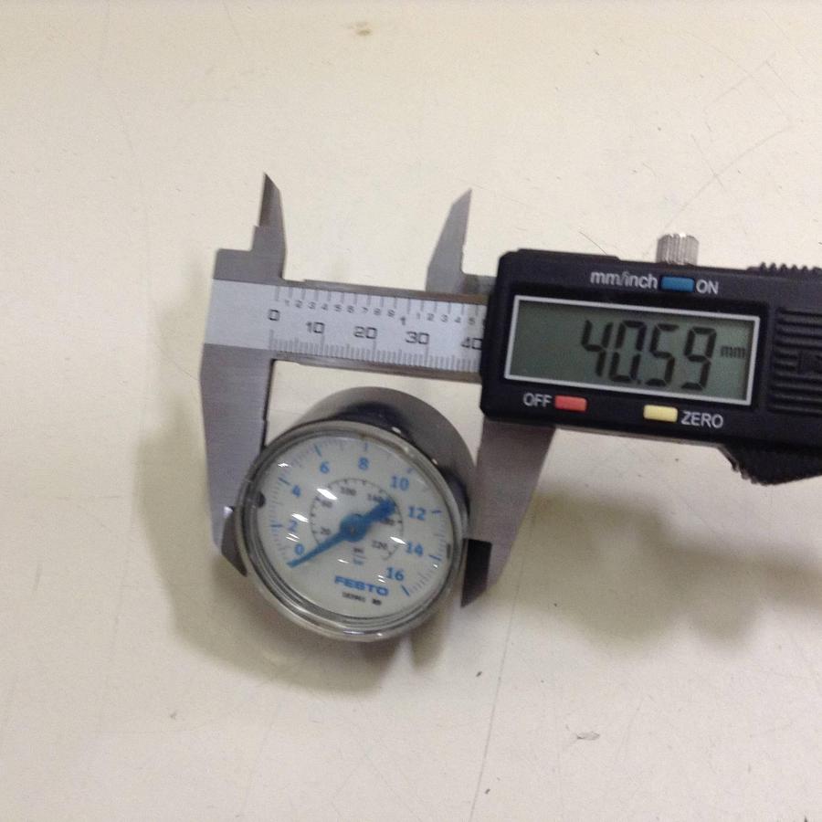 Used FESTO Pressure Gauge 183901 Used