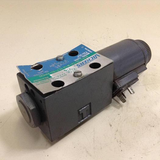 Used VICKERS Directional Valve DG4V3S7AMUHL760EN490 #82294