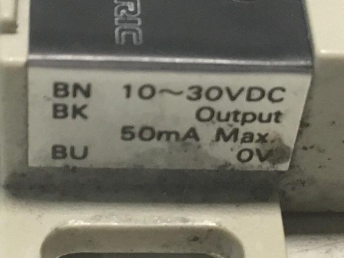 Used FUJI ELECTRIC Proximity Switch PE-B4D #128109