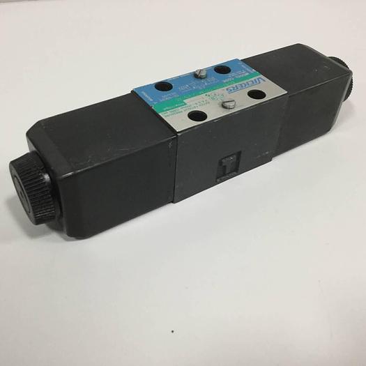 Used VICKERS Valve DG4V-3S-2C-M-U-H5-60 #90547