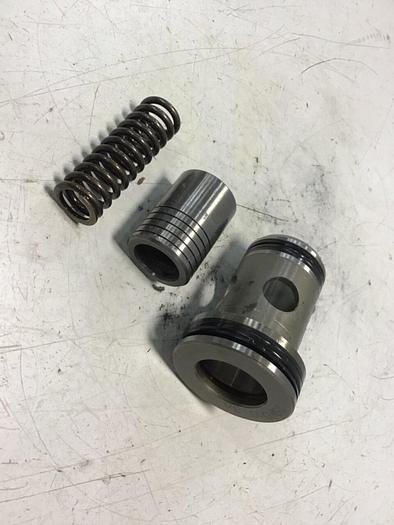 Used VICKERS Cartridge Valve Insert 25-D10-30 USed