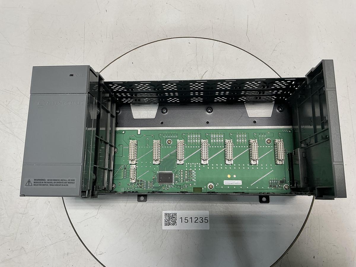 Used ALLEN BRADLEY 1746-P1 / SLC 500