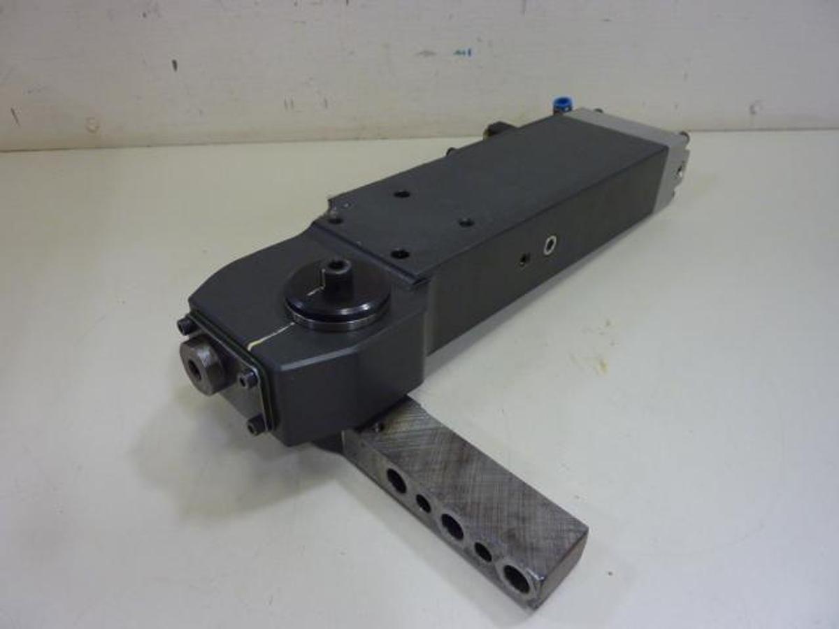 Used BTM CORP Power Clamp 779800G-733207H-90AL-SCDC Used