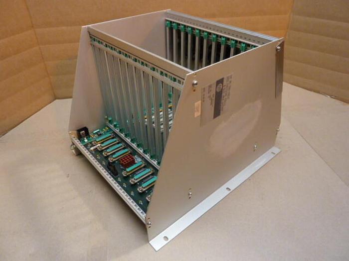 Used ALLEN BRADLEY 8 Slot Rack 1860-RB8W5 #29151