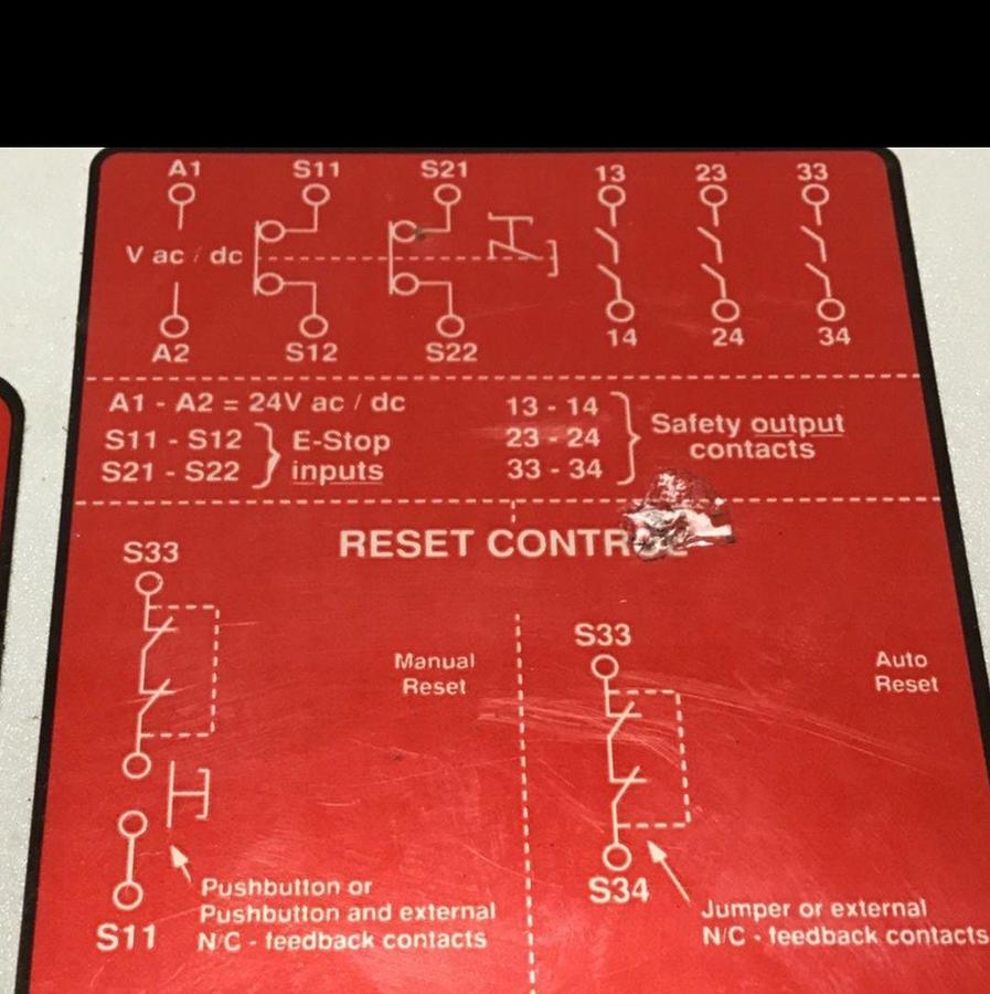 Used BANNER ENGINEERING Safety Module ES-FA-9AA USED