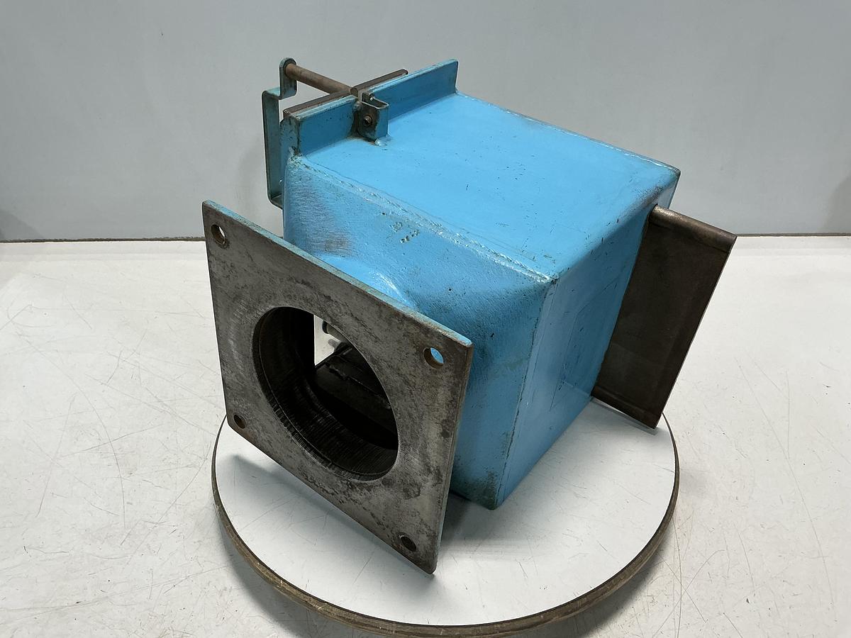 Used METAL FABRICATORS NO MODEL NUMBER