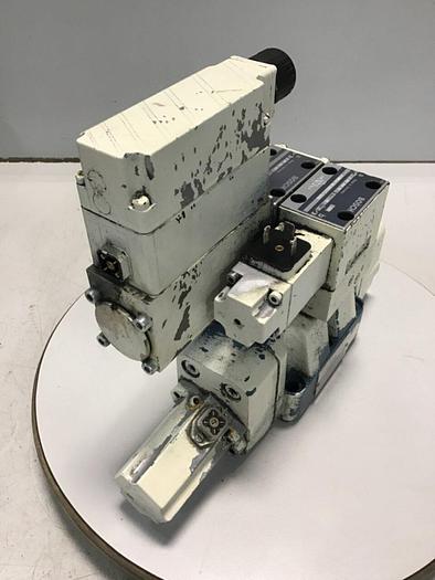 Used BOSCH Hydraulic Servo Valve 0 811 404 607 USED