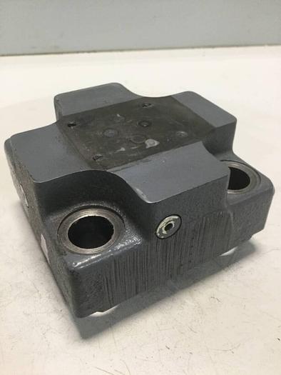 Used VICKERS Valve CVCS32D3S210S32AP110Z108A99 #99749