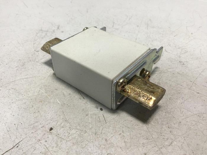 Used SCHNEIDER AUTOMATION INC Fuse NH-00/000 #123083
