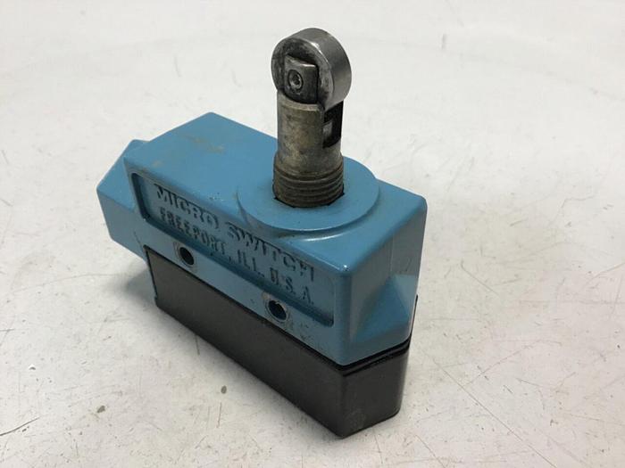 Used MICRO SWITCH Limit Switch BZE6-2RQ8 #121544