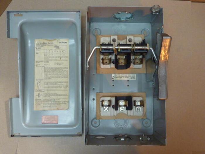 Used SIEMENS 60 Amp Safety Disconnect Switch F352 #37452