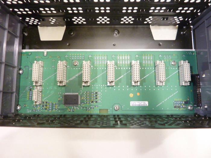 Used ALLEN BRADLEY Power Supply & Slot Rack 1746-P1 SER A / 1746-A7 SER B #41918