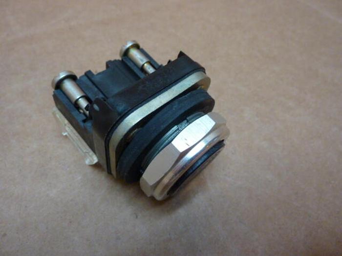 Used ALLEN BRADLEY Push Button 800T-A BLACK #27927