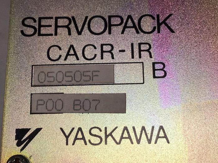 Used YASKAWA Servopack Servo Drive CACR-IR050505F #131304