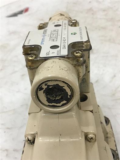 Used VICKERS Valve DG4V-3-6C-PL-T-10-JA-S310 #136288