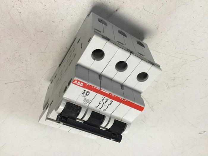 Used ABB Circuit Breaker 32 Amp S263-B32 #119591