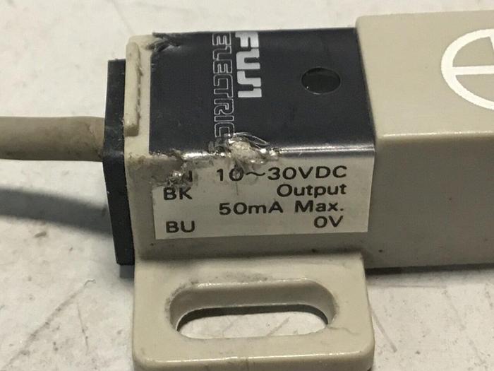 Used FUJI ELECTRIC Proximity Switch PE-B4D3 #128421