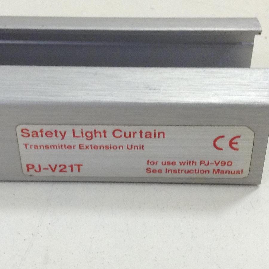 Used KEYENCE CORP Safety Light Curtain Transmitter PJ-V21T Used